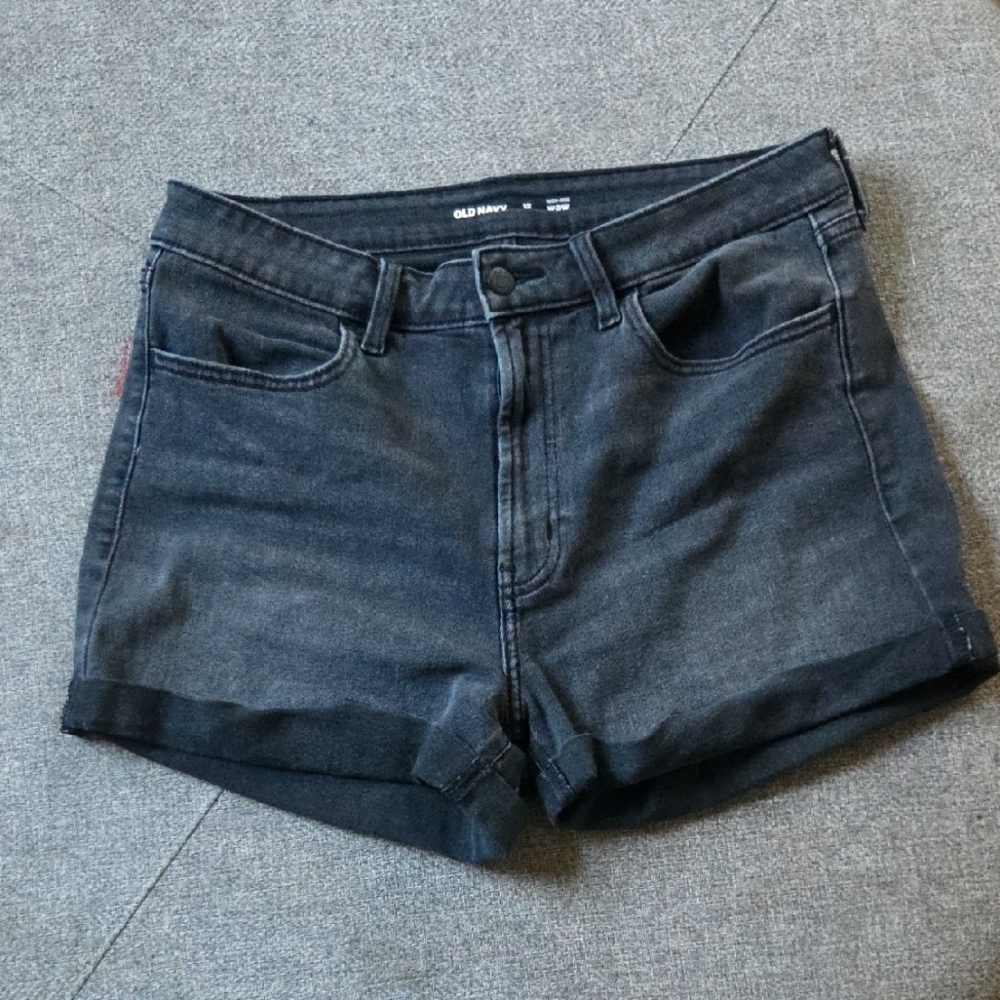 Old Navy High-rise WOW Shorts (12)